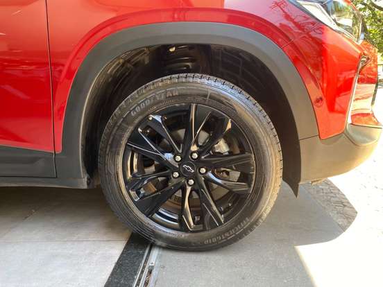 CHEVROLET-TRACKER-2024