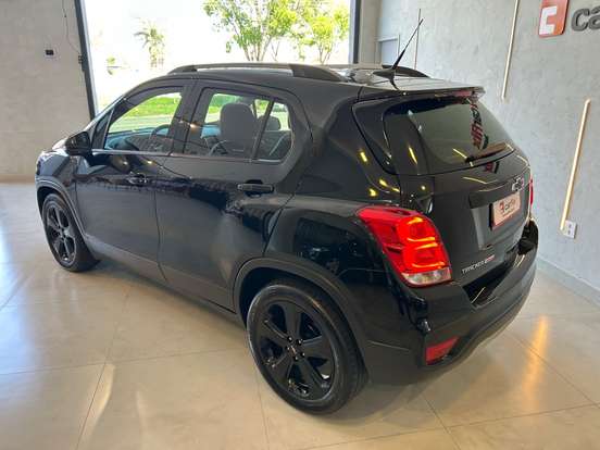 CHEVROLET-TRACKER-2019