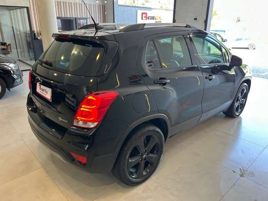 CHEVROLET-TRACKER-2019