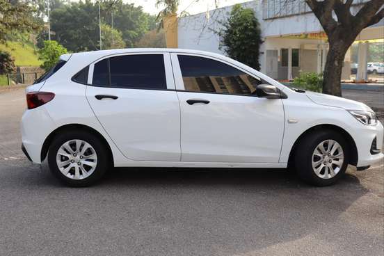CHEVROLET-ONIX-2022