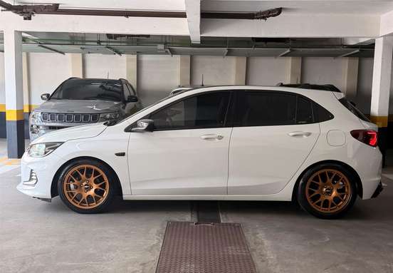 CHEVROLET-ONIX-2020