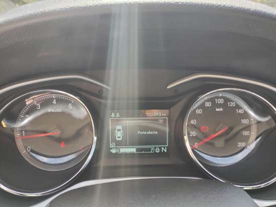 CHEVROLET-ONIX-2022