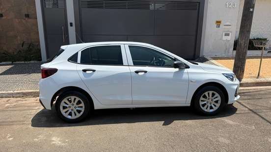 CHEVROLET-ONIX-2022