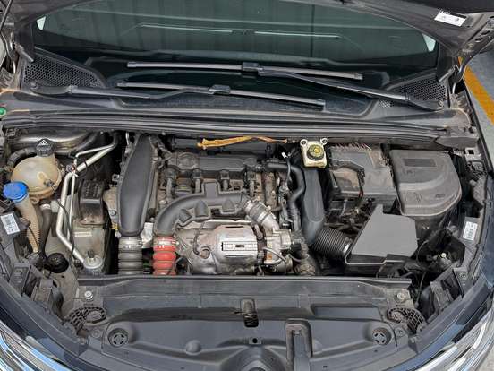 CITROËN-C4 LOUNGE-1.6 THP FLEX LIVE BVA CITROËN-C4 LOUNGE-2018