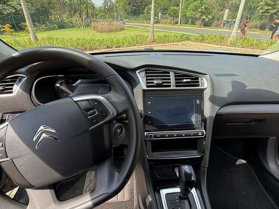 CITROËN-C4 LOUNGE-1.6 THP FLEX LIVE BVA CITROËN-C4 LOUNGE-2018