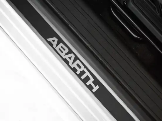 FIAT-500-1.4 ABARTH 16V TURBO GASOLINA 2P MANUAL FIAT-500-2020