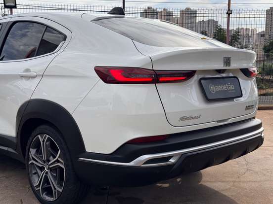 FIAT-FASTBACK-2023