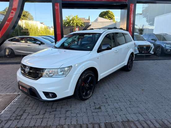 FIAT-FREEMONT-2.4 PRECISION 16V GASOLINA 4P AUTOMÁTICO FIAT-FREEMONT-2011