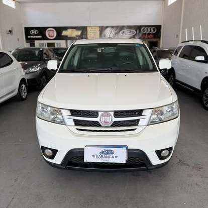 FIAT-FREEMONT-2012