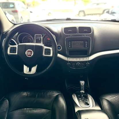 FIAT-FREEMONT-2012