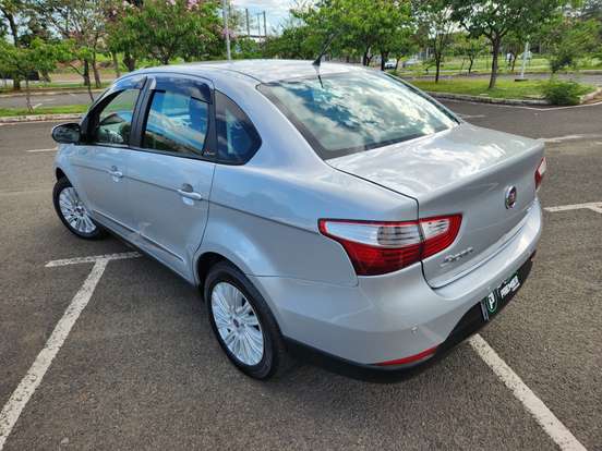 FIAT-GRAND SIENA-2013