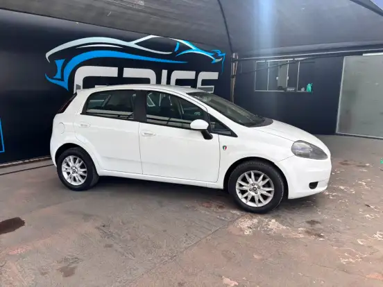 FIAT-PUNTO-2011