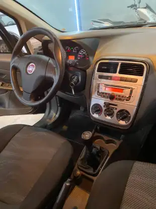 FIAT-PUNTO-2010