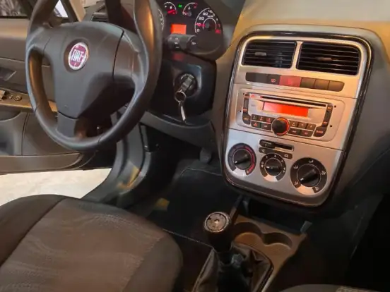 FIAT-PUNTO-1.4 ATTRACTIVE 8V FLEX 4P MANUAL FIAT-PUNTO-2010