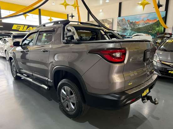 FIAT-TORO-2021