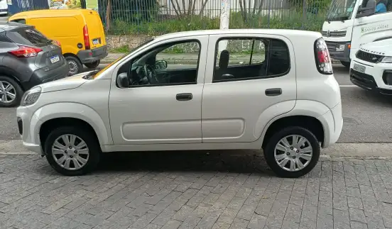 FIAT-UNO-2020