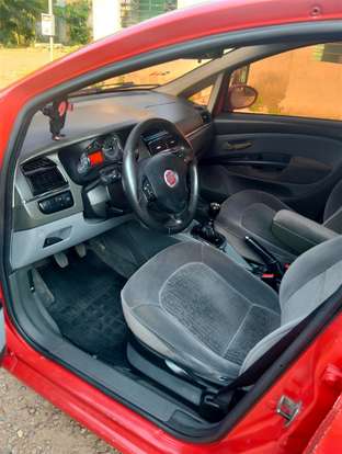 FIAT-LINEA-1.9 MPI HLX 16V FLEX 4P MANUAL FIAT-LINEA-2010