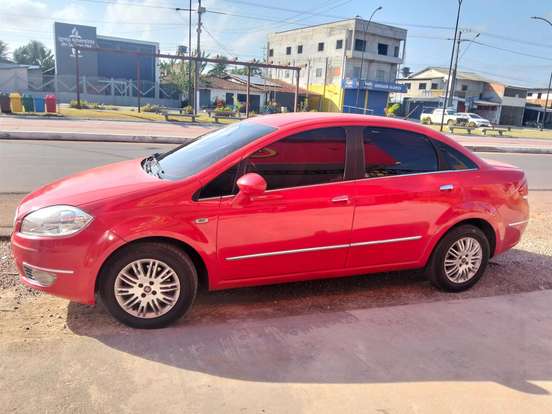 FIAT-LINEA-1.9 MPI HLX 16V FLEX 4P MANUAL FIAT-LINEA-2010