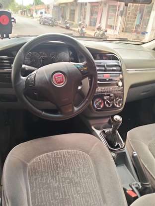 FIAT-LINEA-2010