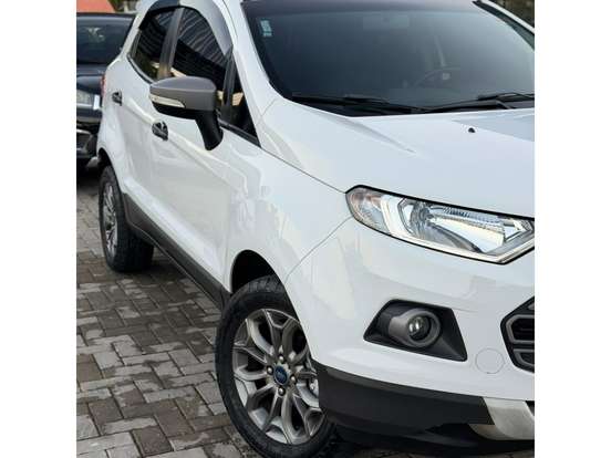 FORD-ECOSPORT-2015