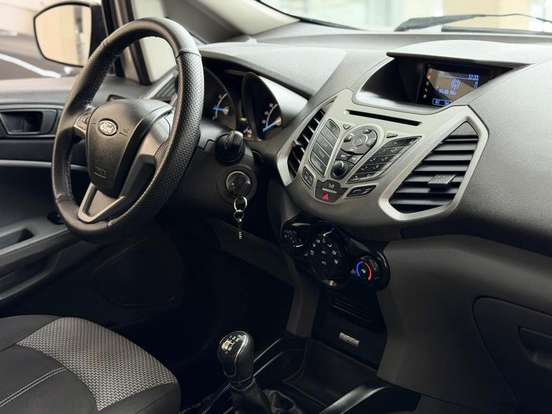 FORD-ECOSPORT-2013
