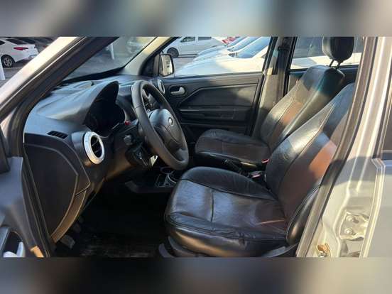 FORD-ECOSPORT-2010