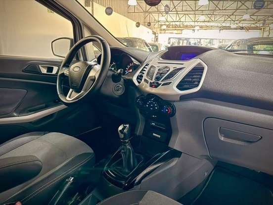 FORD-ECOSPORT-2013