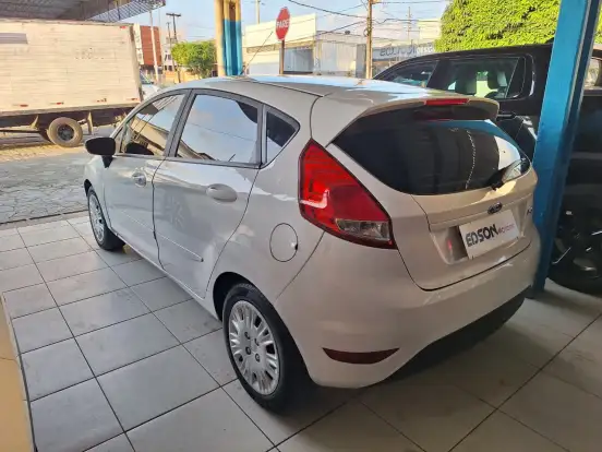 FORD-FIESTA-2017