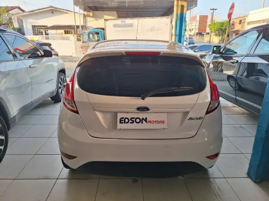 FORD-FIESTA-2017
