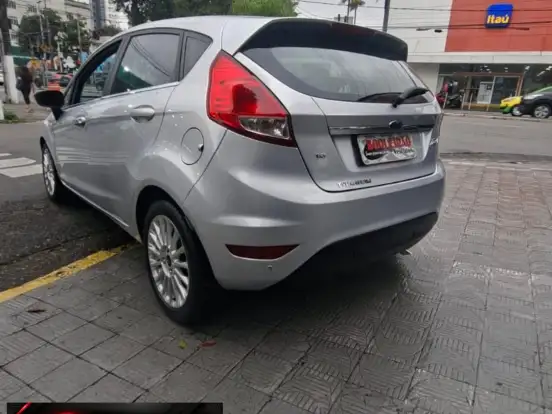 FORD-FIESTA-1.6 TITANIUM HATCH 16V FLEX 4P POWERSHIFT FORD-FIESTA-2016
