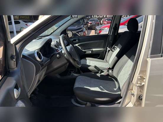 FORD-FIESTA-1.6 MPI HATCH 8V FLEX 4P MANUAL FORD-FIESTA-2013