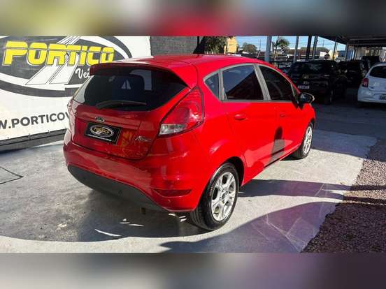FORD-FIESTA-2016