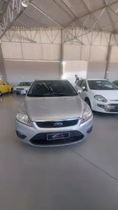 FORD-FOCUS-2011