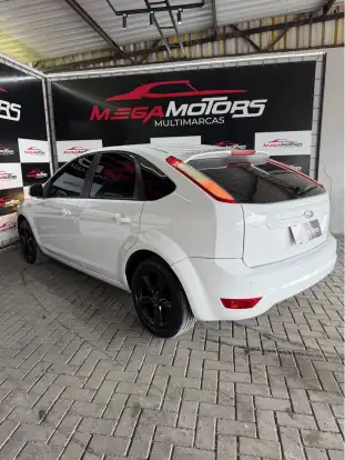 FORD-FOCUS-2013