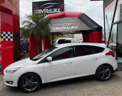 FORD FOCUS 1.6 SE 16V FLEX 4P MANUAL FORD FOCUS 1.6 SE 16V FLEX 4P MANUAL