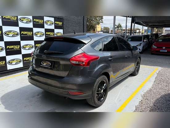 FORD-FOCUS-2016