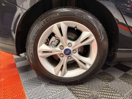 FORD-FOCUS-2014
