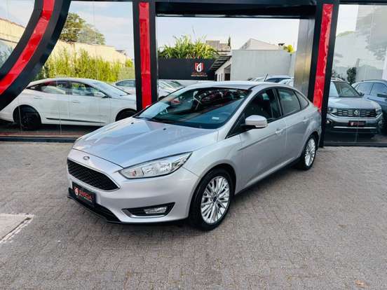 FORD-FOCUS-2.0 SE PLUS FASTBACK 16V FLEX 4P POWERSHIFT FORD-FOCUS-2017