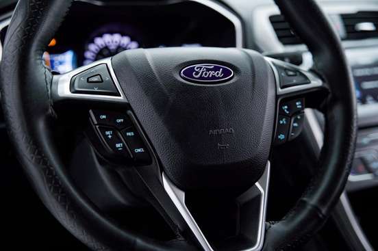 FORD-FUSION-2016