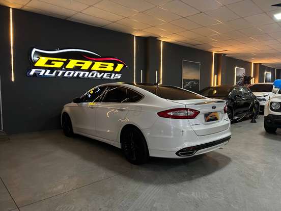 FORD-FUSION-2013