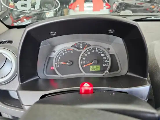 FORD-KA-2010