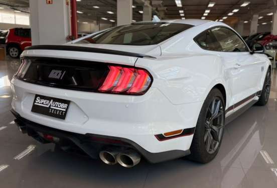 FORD-MUSTANG-2022
