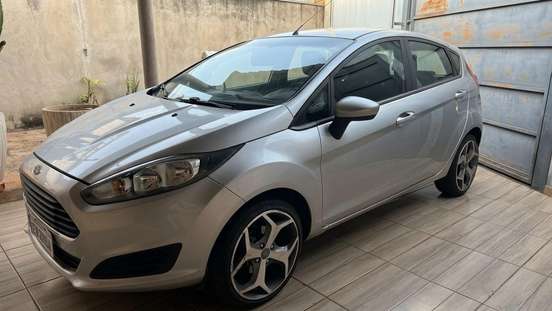 FORD-FIESTA-2013