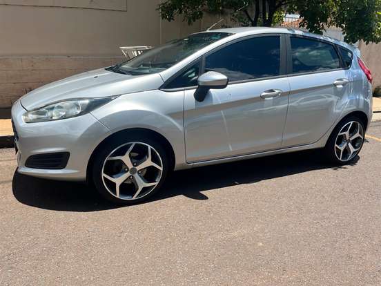 FORD-FIESTA-1.5 SE HATCH 16V FLEX 4P MANUAL FORD-FIESTA-2013