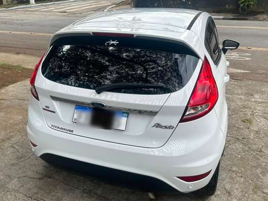 FORD-FIESTA-1.6 TITANIUM HATCH 16V FLEX 4P POWERSHIFT FORD-FIESTA-2015