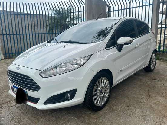 FORD-FIESTA-1.6 TITANIUM HATCH 16V FLEX 4P POWERSHIFT FORD-FIESTA-2015