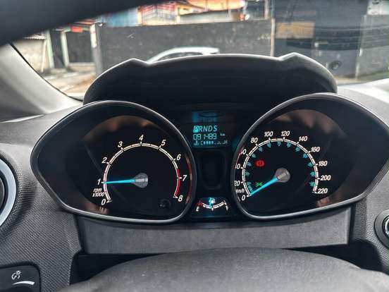 FORD-FIESTA-1.6 TITANIUM HATCH 16V FLEX 4P POWERSHIFT FORD-FIESTA-2015