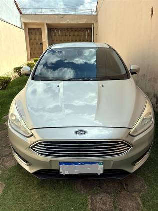 FORD FOCUS 2.0 SE PLUS FASTBACK 16V FLEX 4P POWERSHIFT