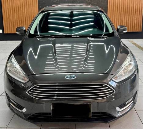 FORD FOCUS 2.0 TITANIUM FASTBACK 16V FLEX 4P POWERSHIFT