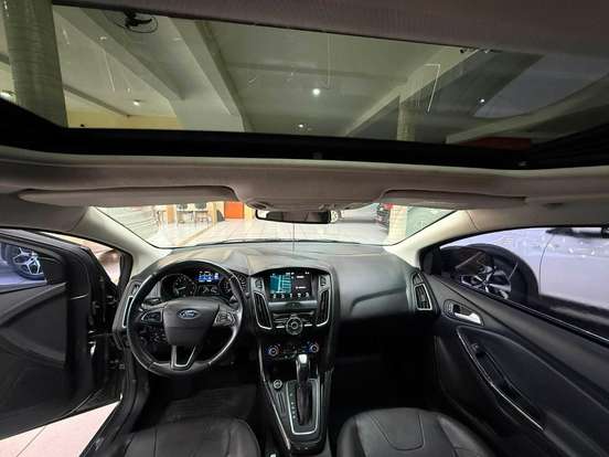 FORD-FOCUS-2017